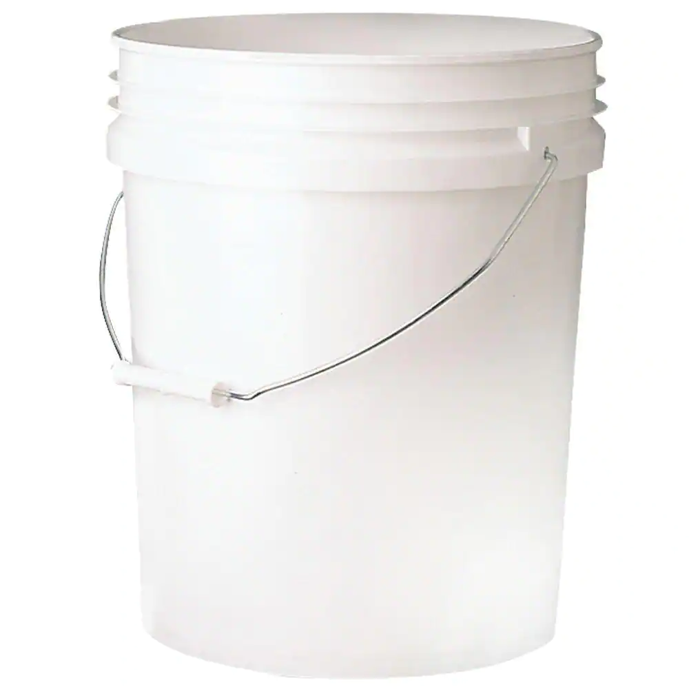 picture of a bucket